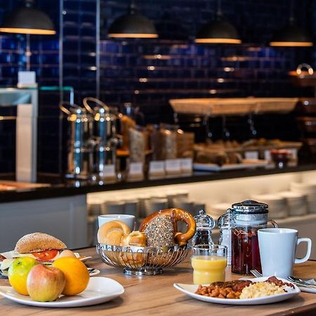 Premier Inn Stuttgart Airport Лайнфельден-Эхтердинген Экстерьер фото