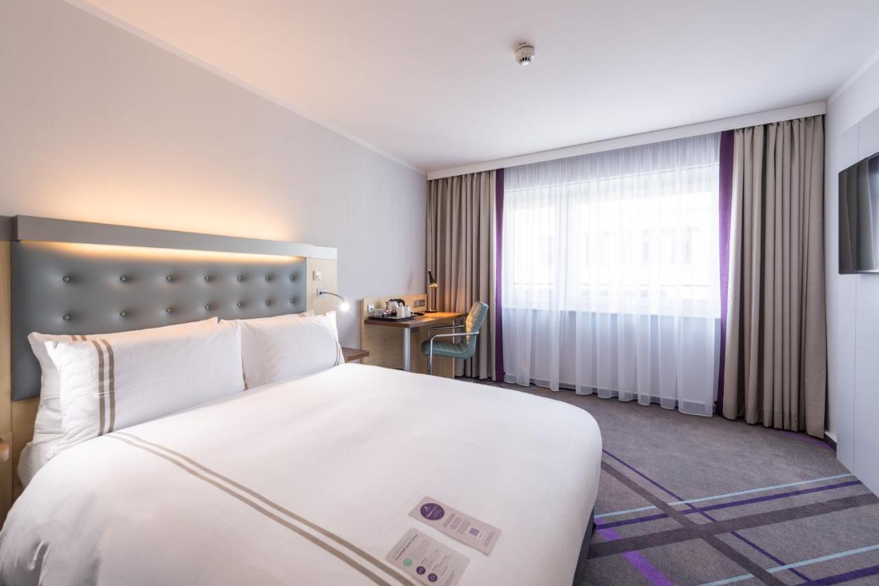 Premier Inn Stuttgart Airport Лайнфельден-Эхтердинген Экстерьер фото